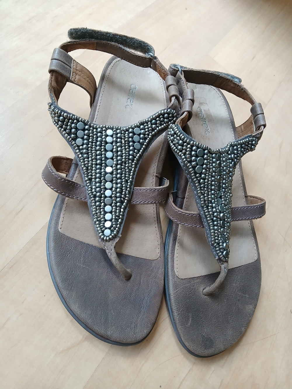 Aetrex Brown Beaded T-Strap Sandals